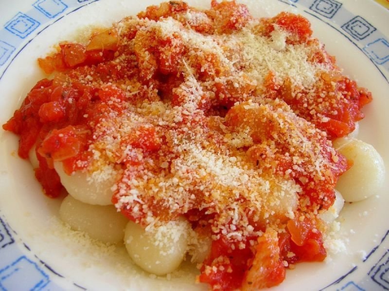 Ñoquis de papas caseros con salsa de tomate - Cocina Eficaz