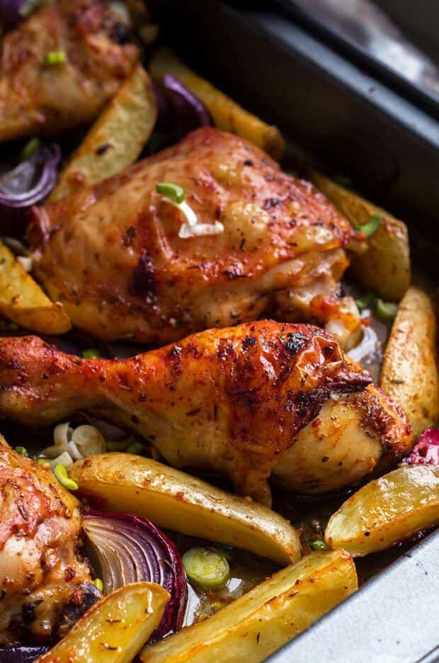 Pollo asado cajún al horno con papas - Cocina Eficaz