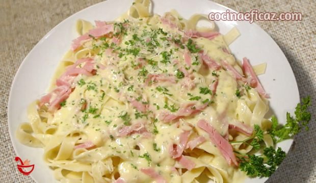 fettuccine alfredo receta facil - Cocina Eficaz